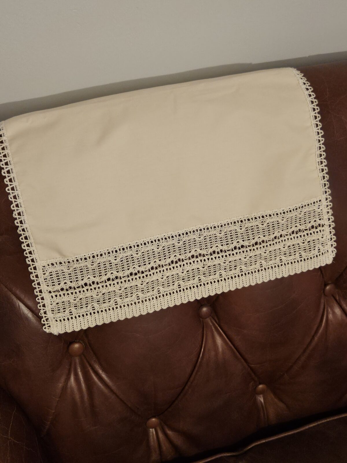 Non slip lace chairback cover